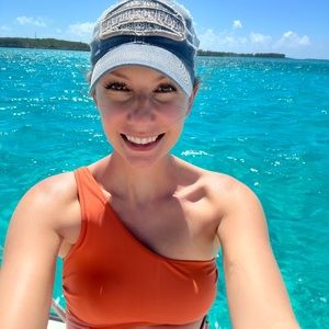 Meet your Posher, Missy